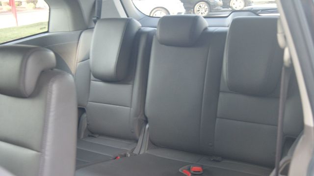 2015 Honda Odyssey JUST SERVICED, VERY CLEAN INSIDE AND OUT  - 22914363 - 43