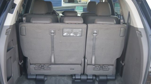 2015 Honda Odyssey JUST SERVICED, VERY CLEAN INSIDE AND OUT  - 22914363 - 44