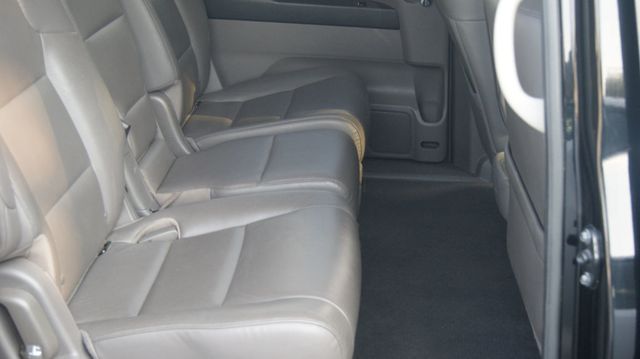 2015 Honda Odyssey JUST SERVICED, VERY CLEAN INSIDE AND OUT  - 22914363 - 48