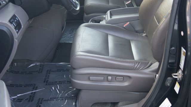 2015 Honda Odyssey JUST SERVICED, VERY CLEAN INSIDE AND OUT  - 22914363 - 65