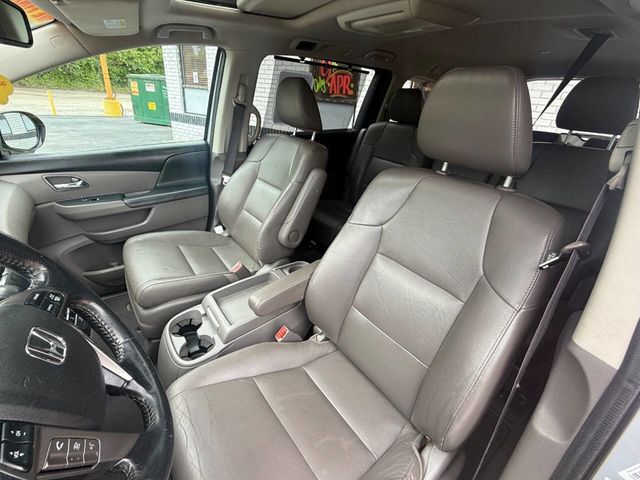 2015 Honda Odyssey Touring 4dr Mini Van - 23022007 - 9