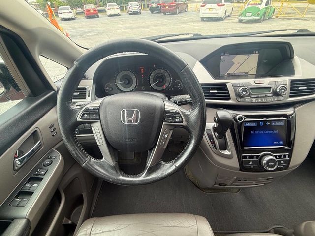 2015 Honda Odyssey Touring 4dr Mini Van - 23022007 - 11