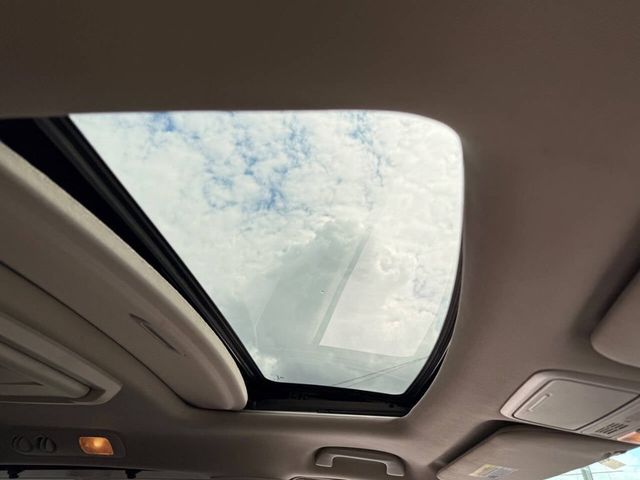 2015 Honda Odyssey Touring 4dr Mini Van - 23007401 - 17