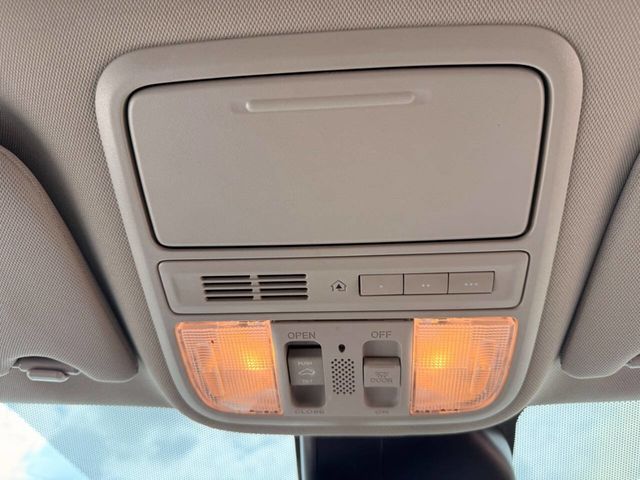 2015 Honda Odyssey Touring 4dr Mini Van - 23007401 - 18