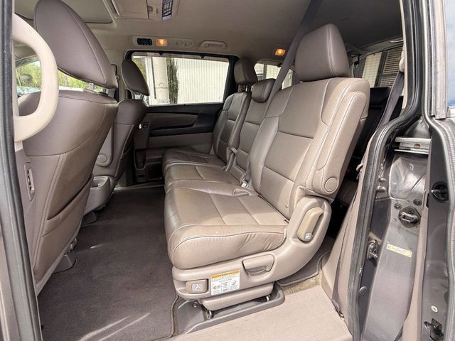 2015 Honda Odyssey Touring 4dr Mini Van - 23007401 - 8