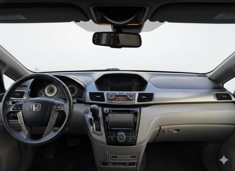 2015 Honda Odyssey Touring Elite 4dr Mini Van - 22945274 - 17