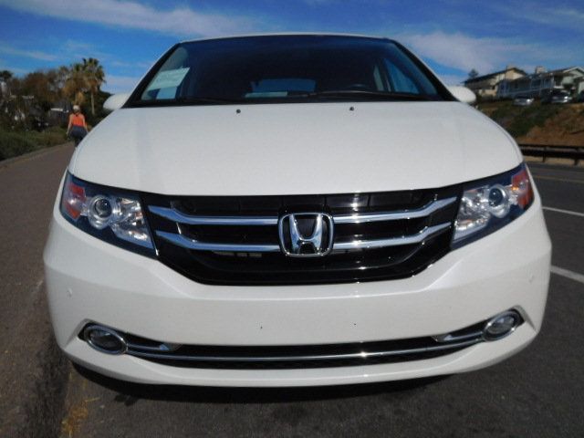 2015 Honda Odyssey ~ Touring Package ~ Pandora Interface Bluetooth ~ HondaLink ~  - 14703874 - 1