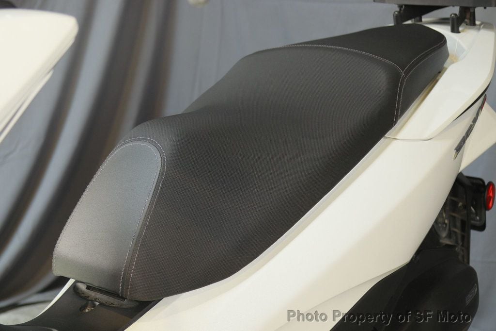 2015 Honda PCX 150 Includes Warranty! - 22463688 - 31