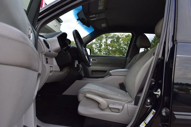 2015 Honda Pilot 2WD 4dr LX - 22930288 - 13