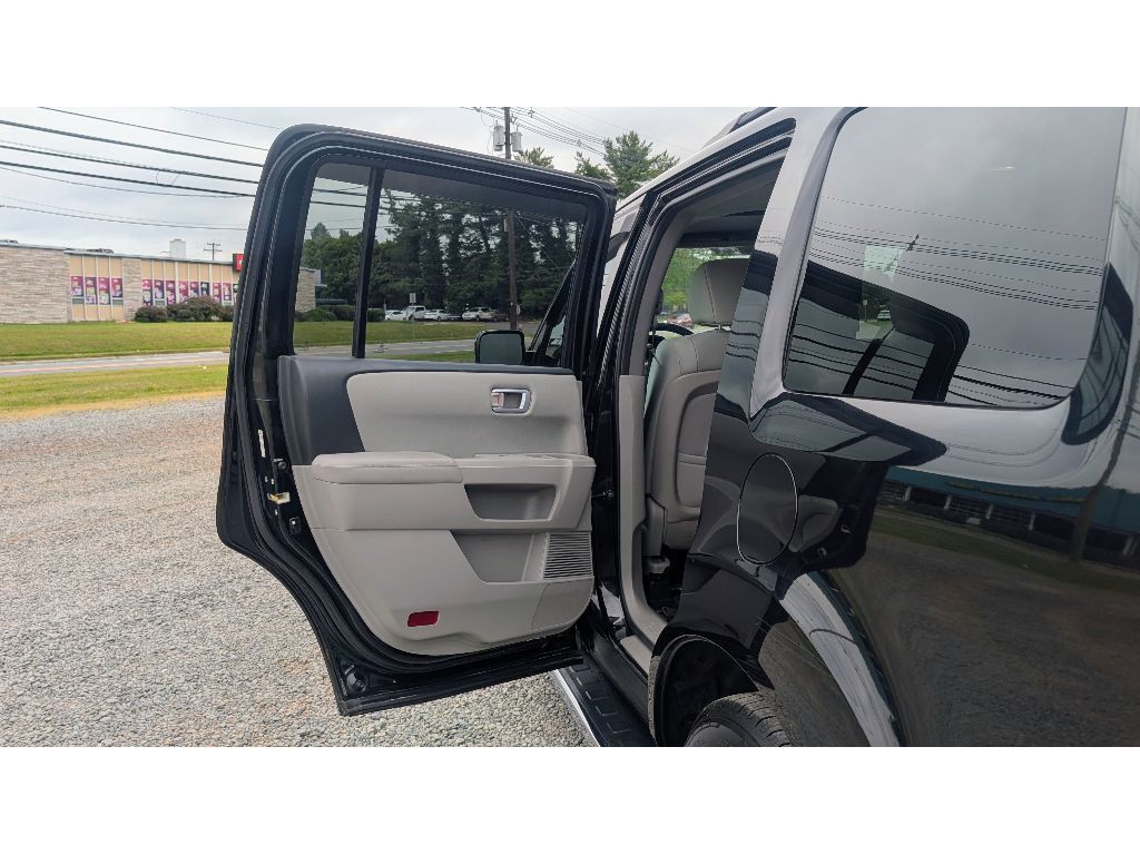 2015 Honda Pilot SE photo 8
