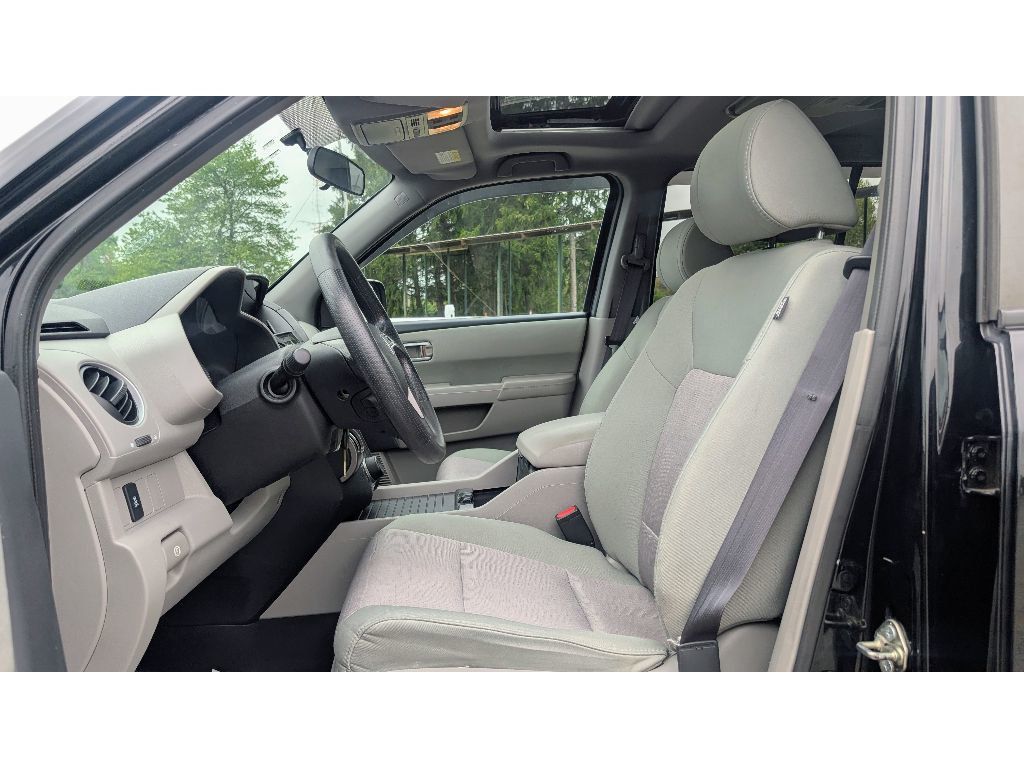 2015 Honda Pilot SE photo 12