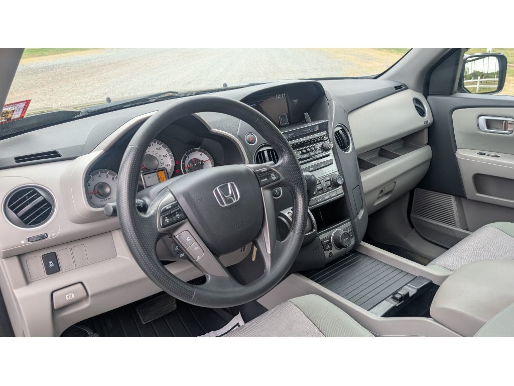 2015 Honda Pilot SE photo 18