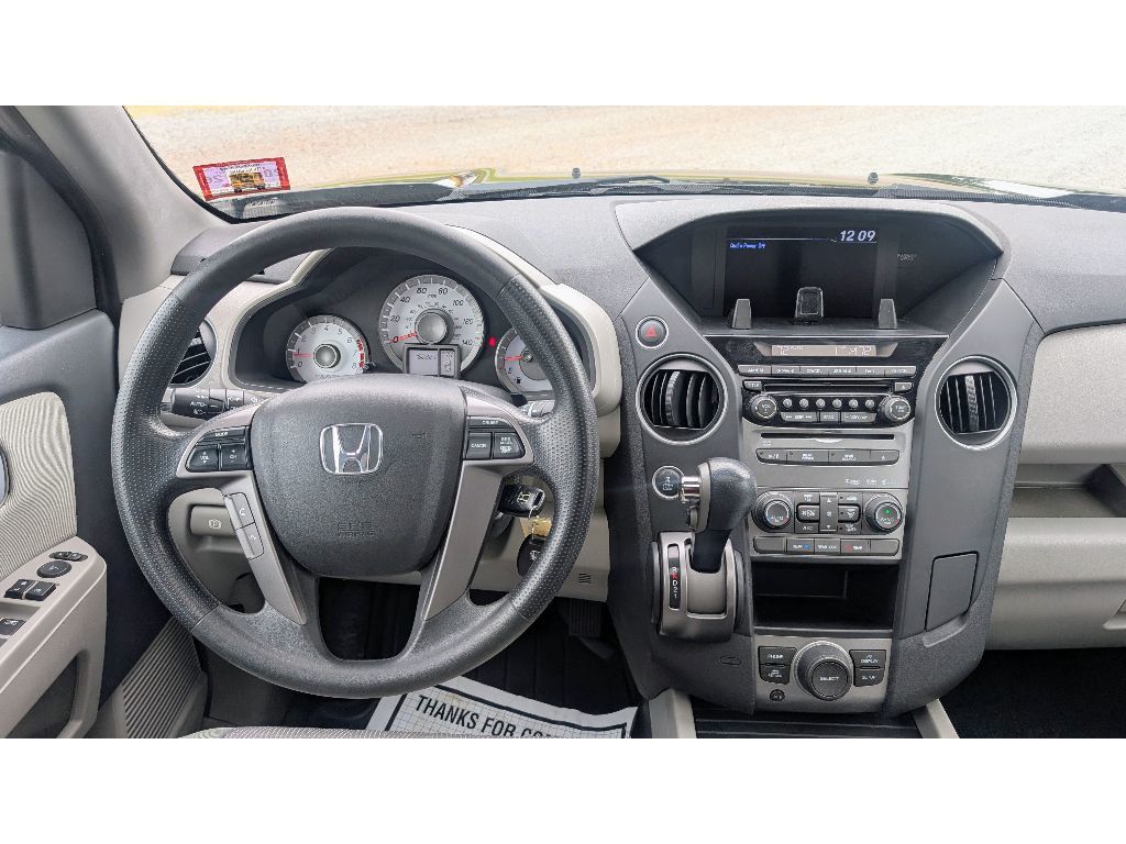 2015 Honda Pilot SE photo 26