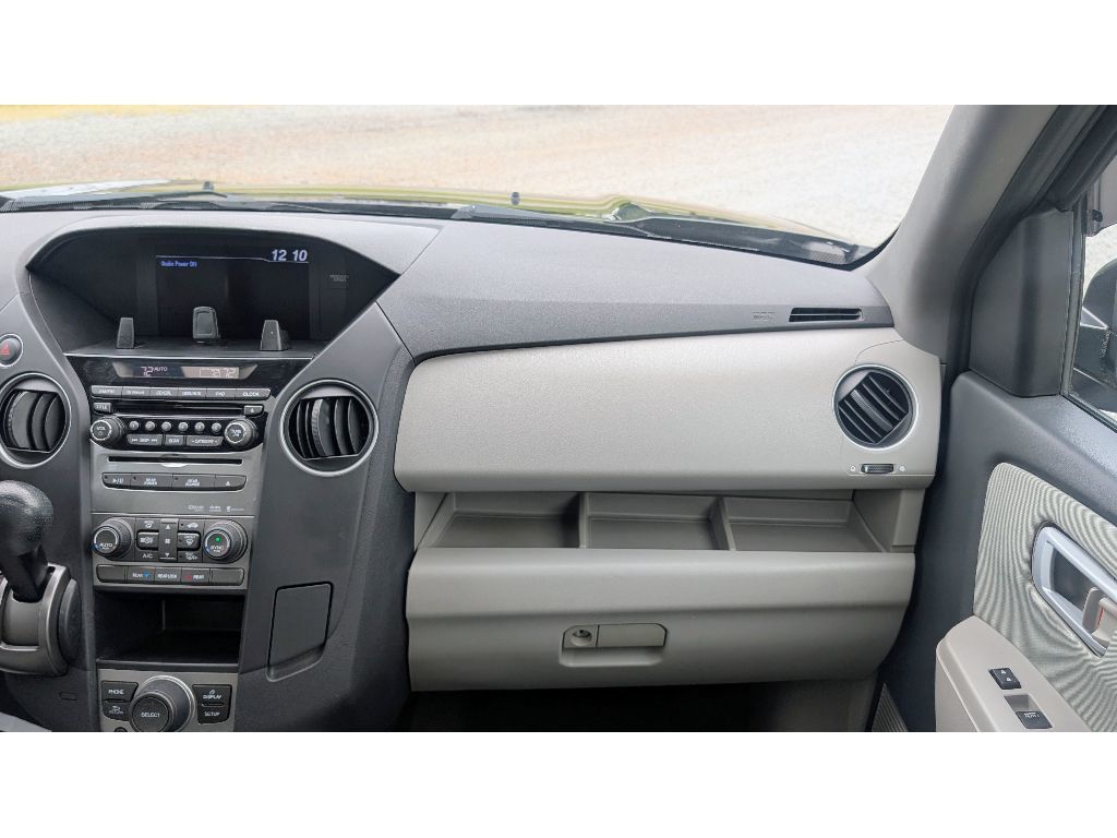 2015 Honda Pilot SE photo 27