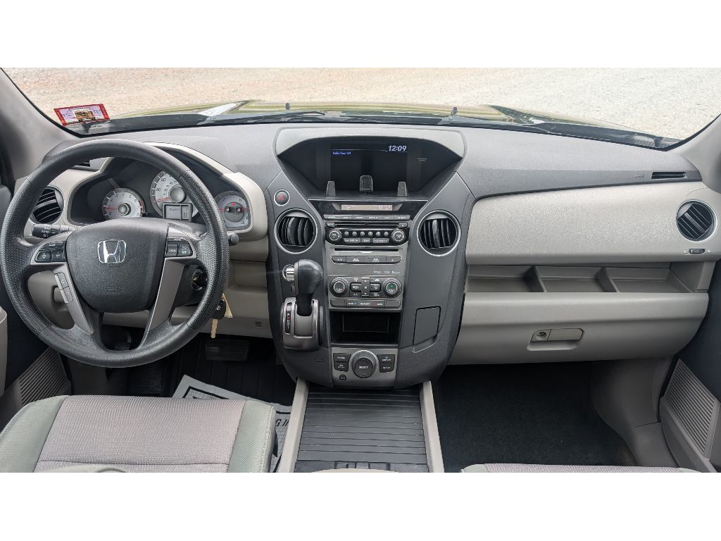 2015 Honda Pilot SE photo 28