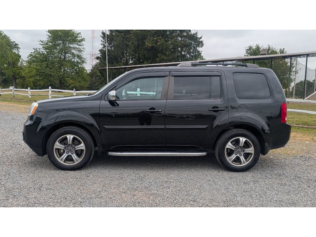 2015 Honda Pilot SE photo 2