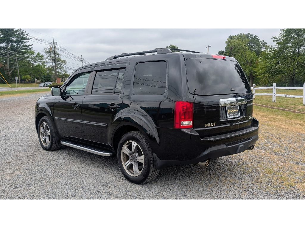 2015 Honda Pilot SE photo 3