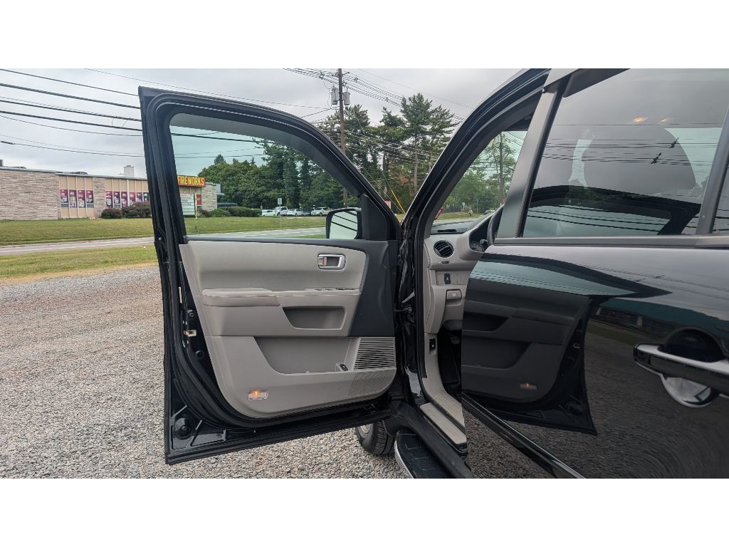 2015 Honda Pilot SE photo 7