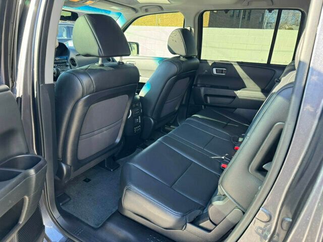 2015 Honda Pilot LocalTrade/Touring/AWD/HeatedLeatherSeats/BackupCamera/NAV - 22750641 - 10