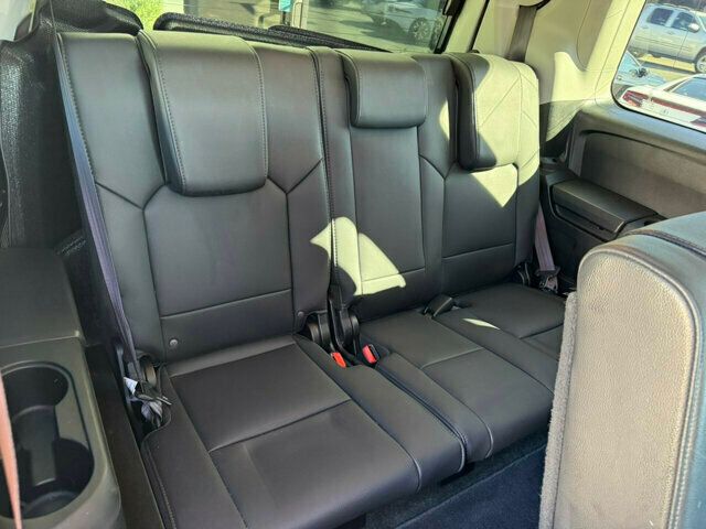 2015 Honda Pilot LocalTrade/Touring/AWD/HeatedLeatherSeats/BackupCamera/NAV - 22750641 - 18