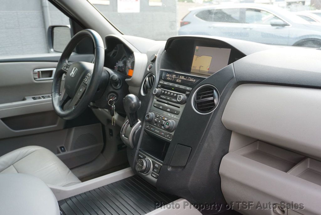 2015 Honda Pilot Touring photo 15