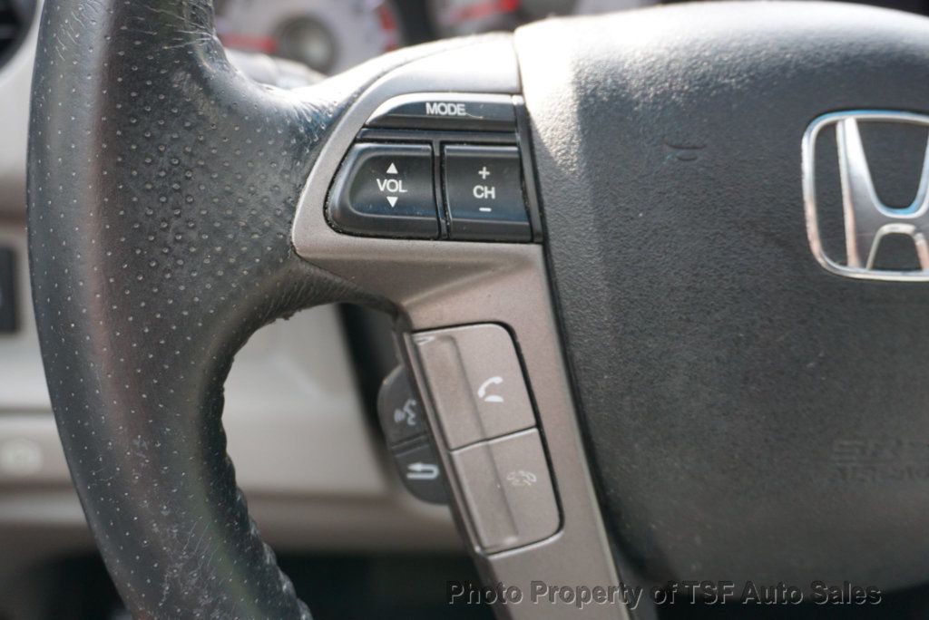 2015 Honda Pilot Touring photo 25