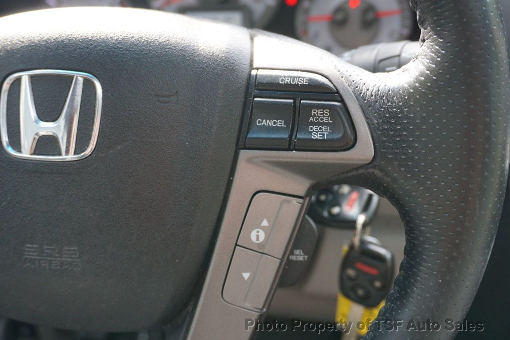 2015 Honda Pilot Touring photo 26