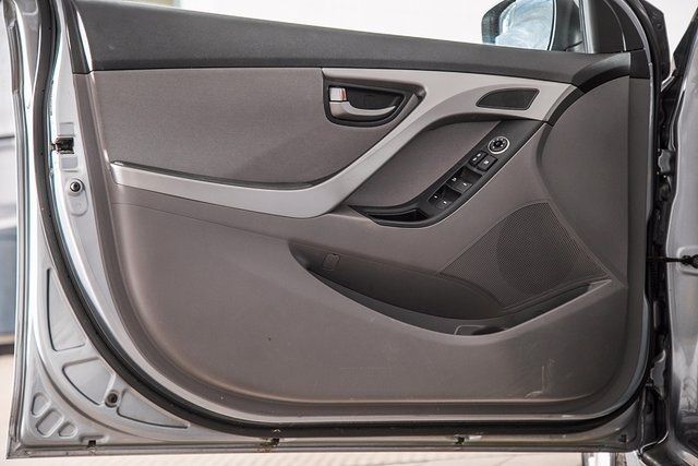 2015 Hyundai Elantra 4dr Sedan Automatic SE - 17040400 - 25
