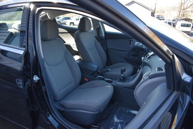 2015 Hyundai Elantra 4dr Sedan Manual SE - 23008703 - 1