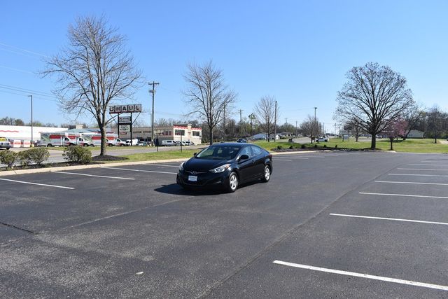 2015 Hyundai Elantra 4dr Sedan Manual SE - 23008703 - 38