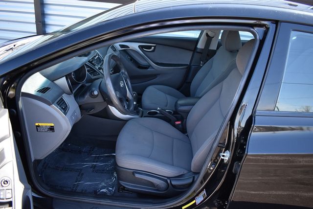 2015 Hyundai Elantra 4dr Sedan Manual SE - 23008703 - 8