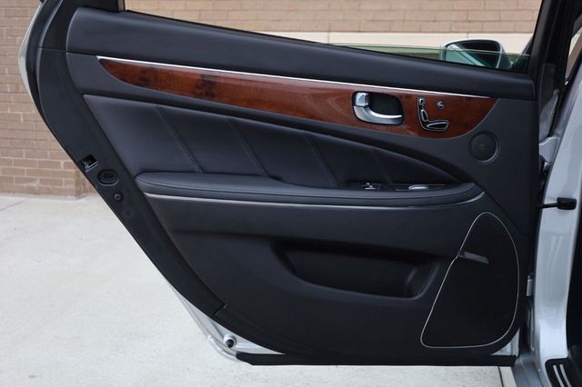 2015 Hyundai Equus Signature - 23059159 - 16