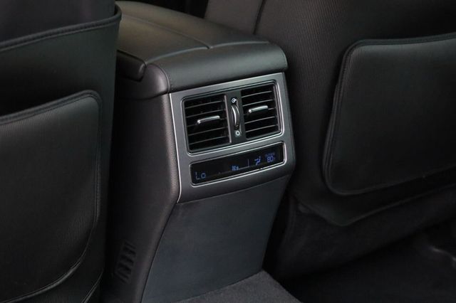 2015 Hyundai Equus Signature - 23059159 - 18
