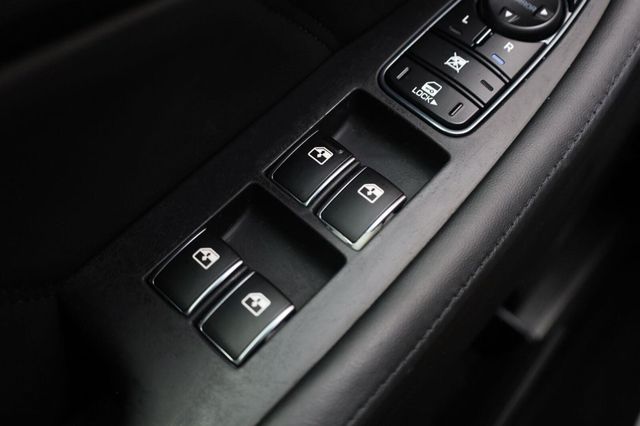 2015 Hyundai Equus Signature - 23059159 - 37
