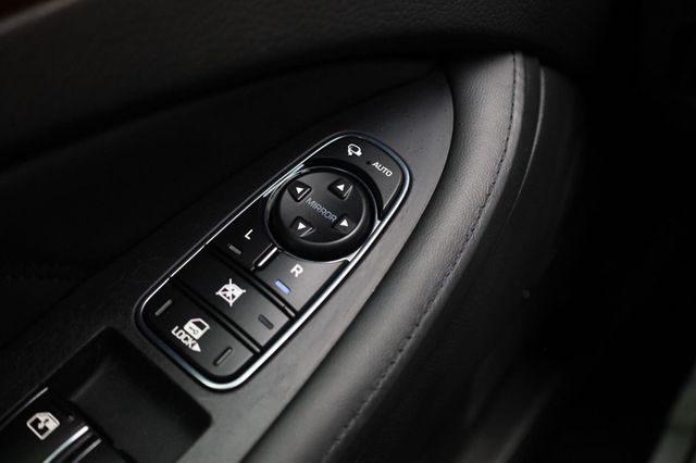 2015 Hyundai Equus Signature - 23059159 - 38