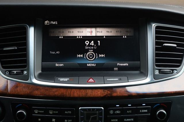 2015 Hyundai Equus Signature - 23059159 - 40