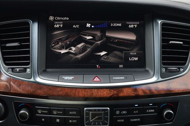 2015 Hyundai Equus Signature - 23059159 - 44
