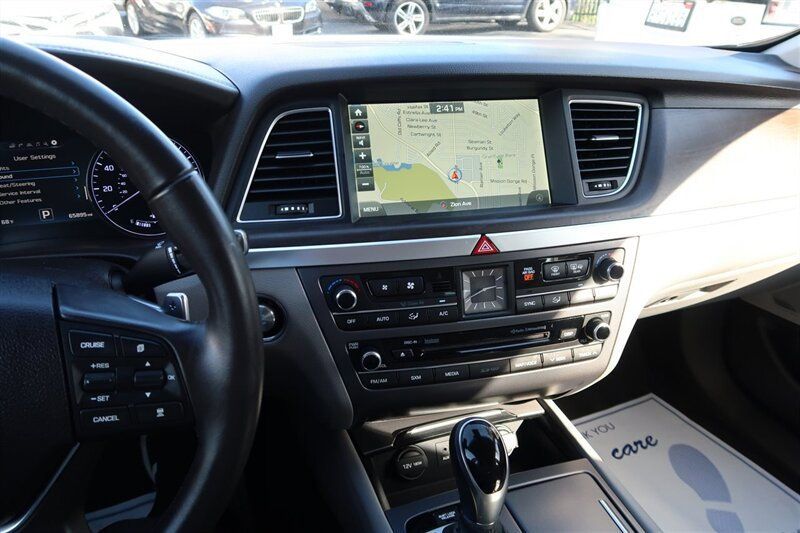 2015 Hyundai Genesis  - 22989525 - 10