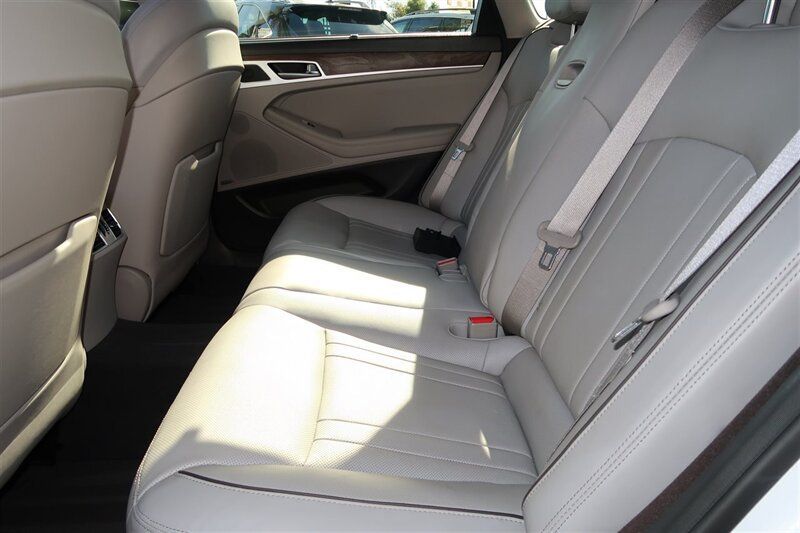 2015 Hyundai Genesis  - 22989525 - 12