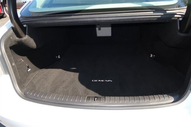 2015 Hyundai Genesis  - 22989525 - 16