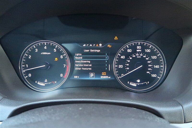 2015 Hyundai Genesis  - 22989525 - 8