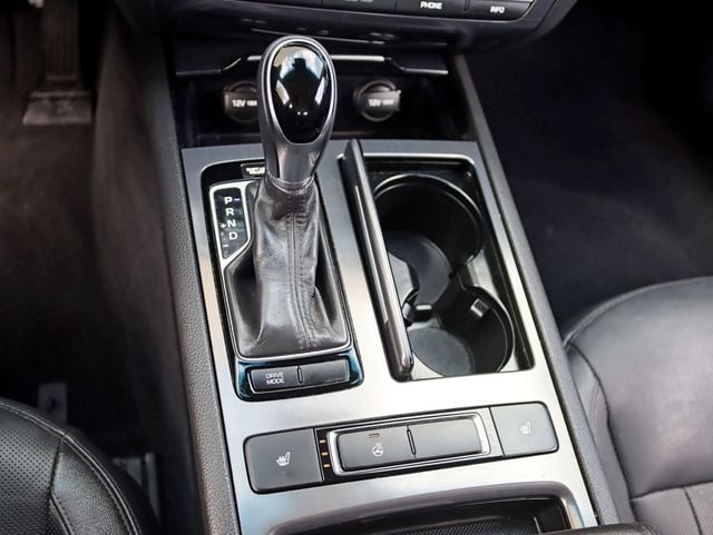 2015 Hyundai Genesis 4dr Sedan V6 3.8L AWD - 23022493 - 17