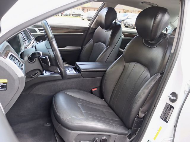2015 Hyundai Genesis 4dr Sedan V6 3.8L AWD - 23022493 - 19