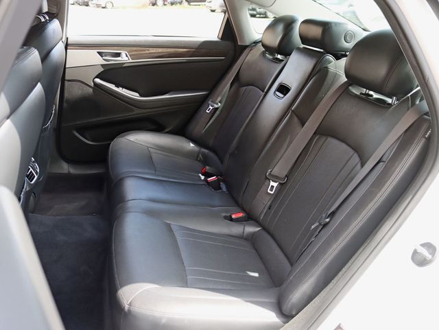 2015 Hyundai Genesis 4dr Sedan V6 3.8L AWD - 23022493 - 21