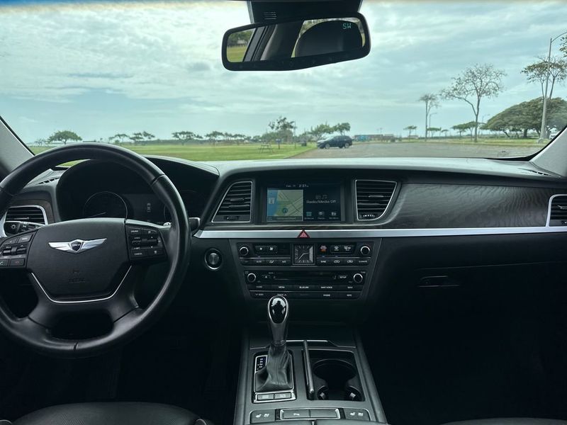 2015 Hyundai Genesis 4dr Sedan V8 5.0L RWD - 22984241 - 13