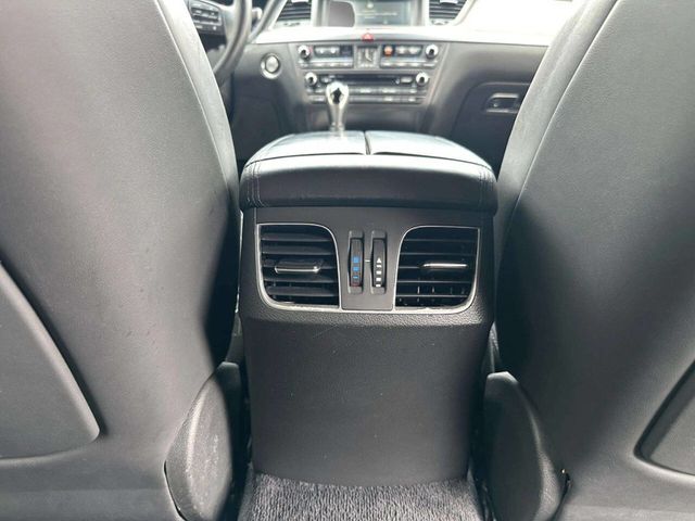 2015 Hyundai Genesis 4dr Sedan V8 5.0L RWD - 23052210 - 15