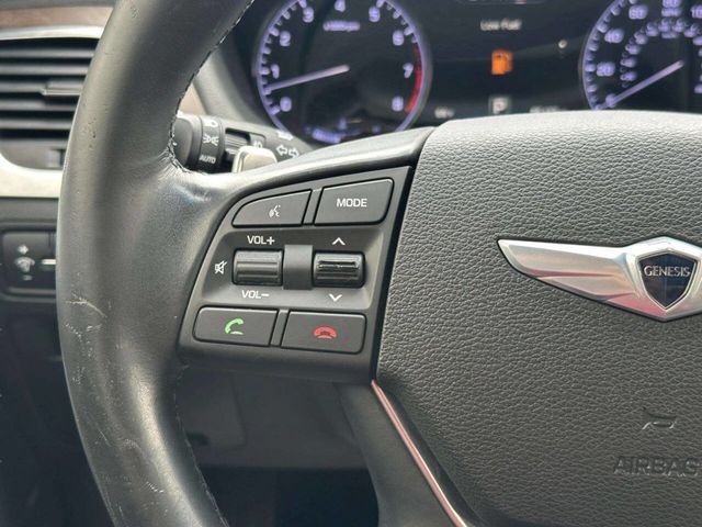2015 Hyundai Genesis 4dr Sedan V8 5.0L RWD - 23052210 - 26