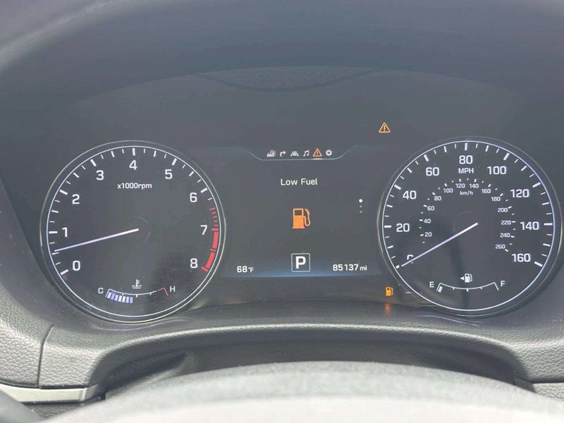 2015 Hyundai Genesis 4dr Sedan V8 5.0L RWD - 23052210 - 28