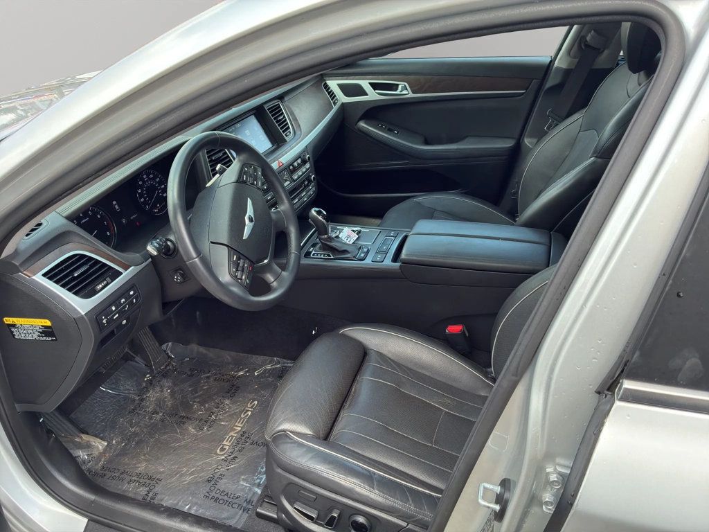 2015 Hyundai Genesis 5.0 V8 ENG, CLEAN CARFAX, LOADED W/ OPTIONS, SUNROOF, NAVI SYS!! - 23078267 - 16