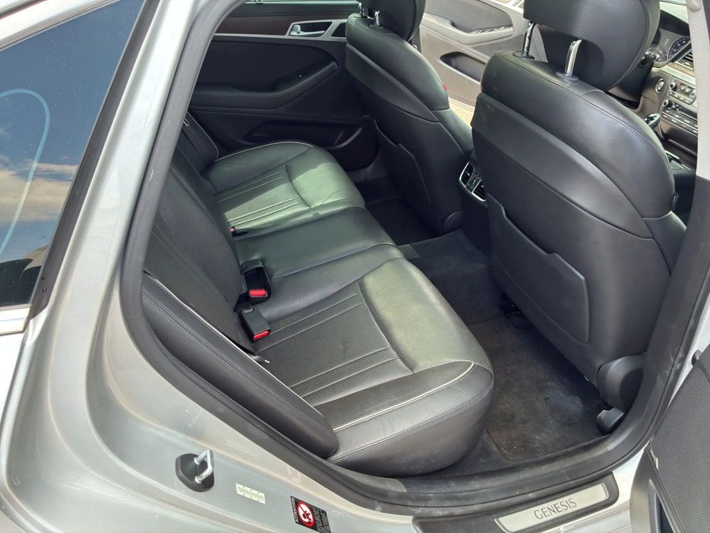 2015 Hyundai Genesis 5.0 V8 ENG, CLEAN CARFAX, LOADED W/ OPTIONS, SUNROOF, NAVI SYS!! - 23078267 - 17